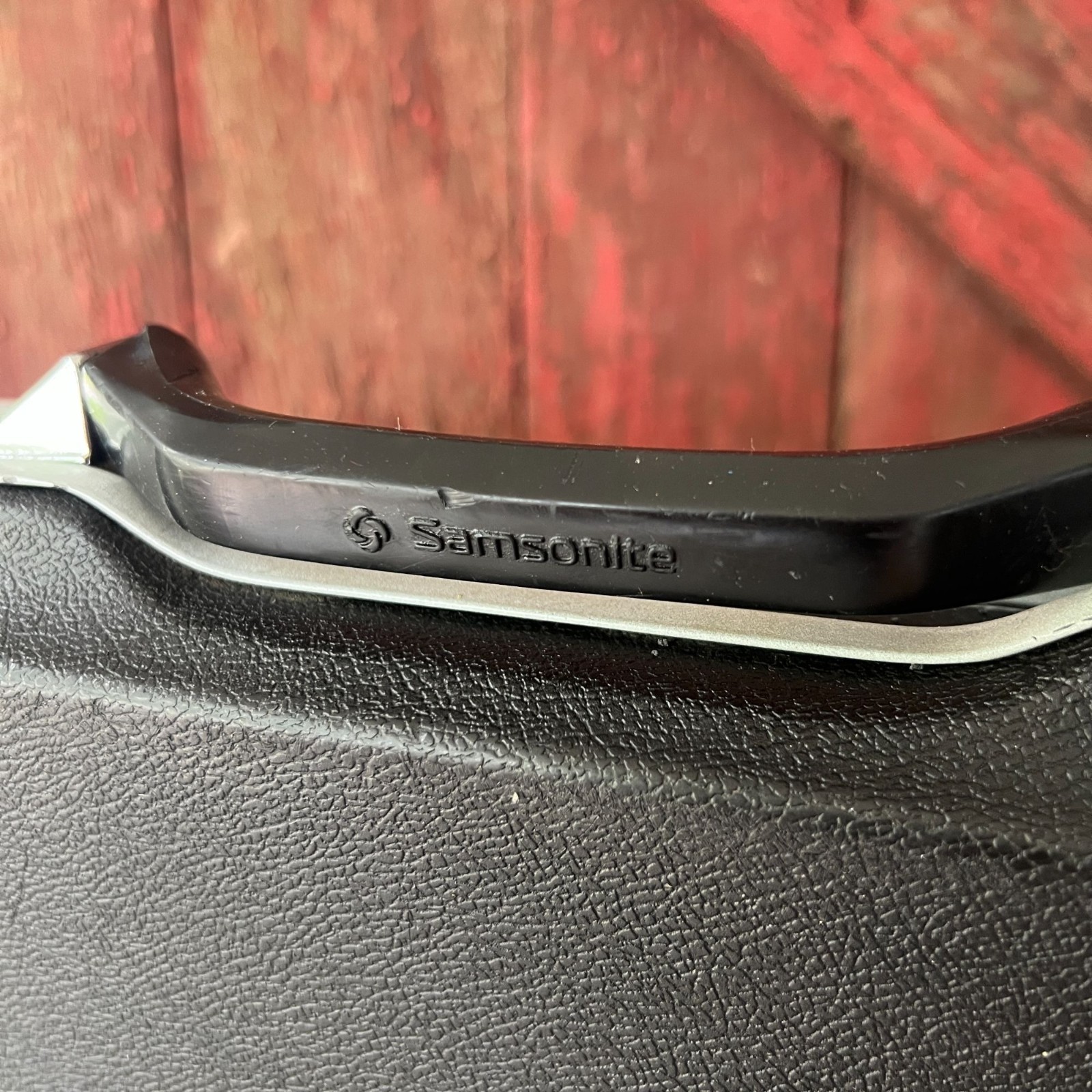 Samsonite Black Hard Shell Briefcase With Silver Accents Vintage Design 18″