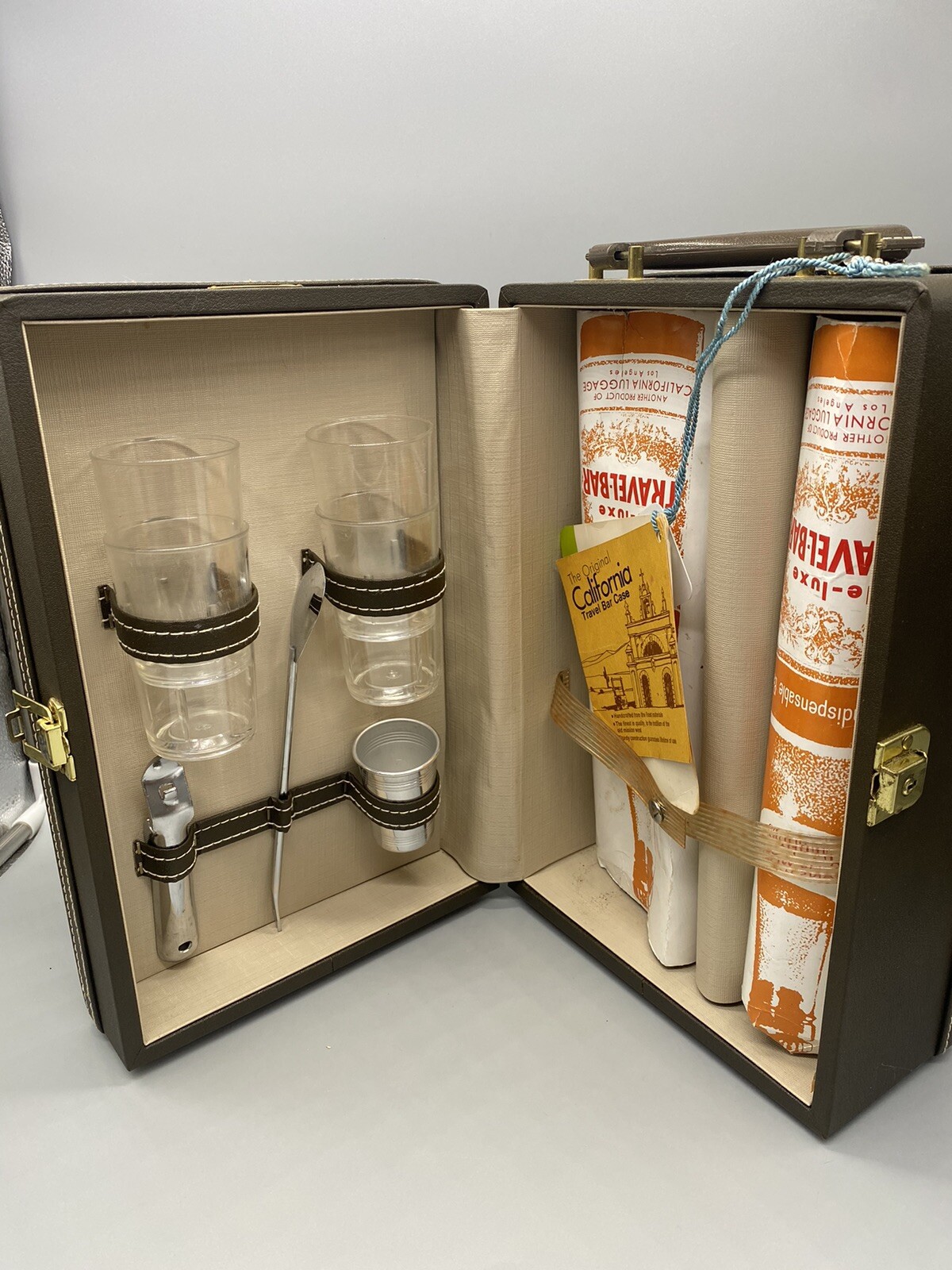 Vintage Bartenders Beverage De Luxe Travel Bar- Trans-World Creations California