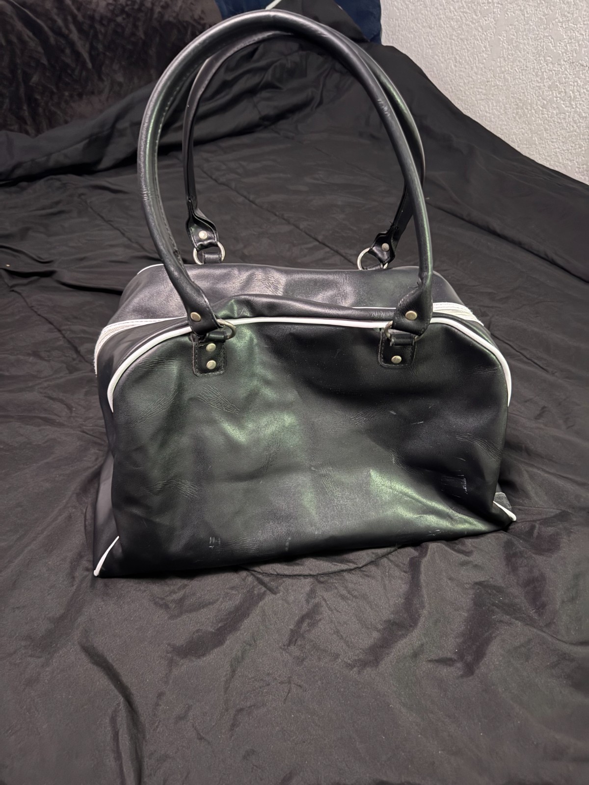 Vintage 90’s PlayBoy Bunny Faux Leather Carry All Luggage Bag