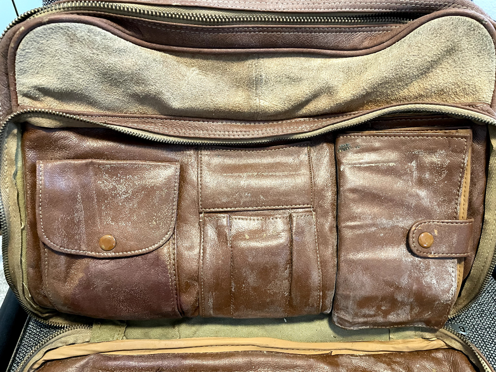 Vintage Airway Industries Luggage Shoulder Bag Carry On Satchel 17″x13″ Leather