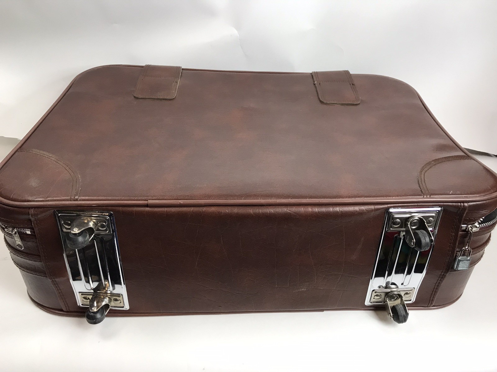 Vintage Brown Faux Leather Suitcase 4 Piece Luggage Set Stackable locks keys