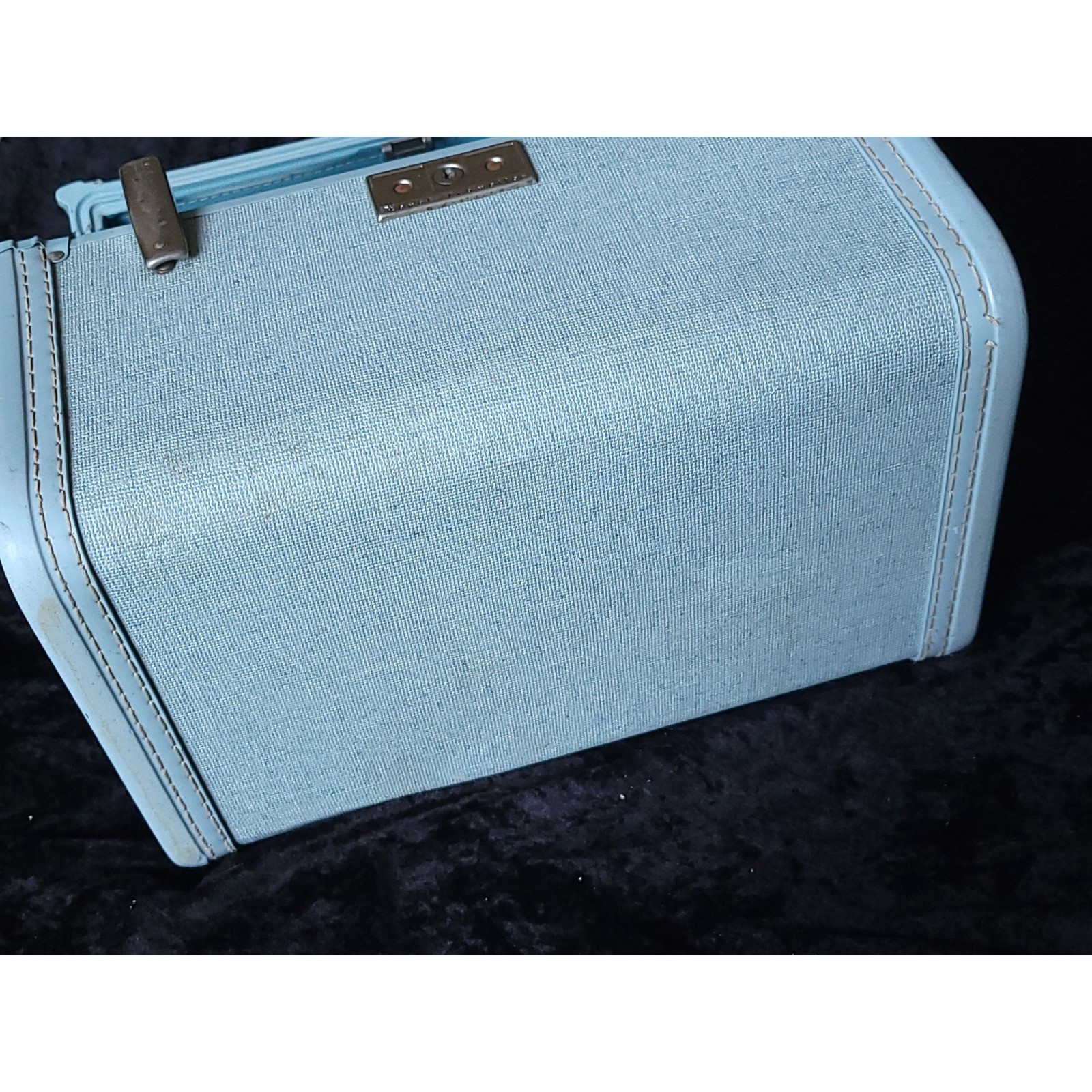 Vtg Royal Traveller Train Case Blue Makeup Vanity Suitcase Mirror Hard Shell
