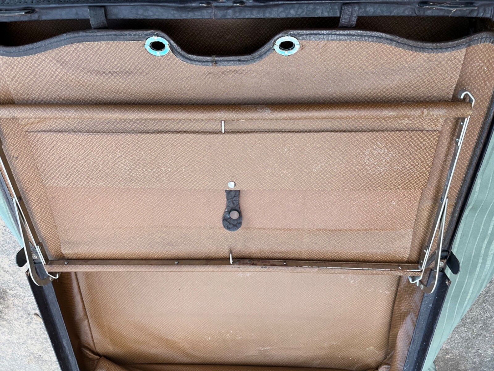 Beautiful Vintage Large Pebbled Leather Luggage Case