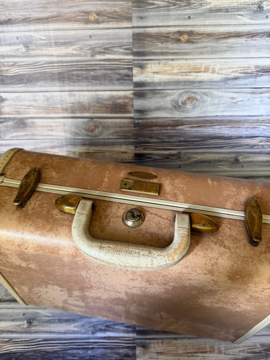 Vintage antique 50s Samsonite Shwayder Marble Cream train case Hardcase Luggage