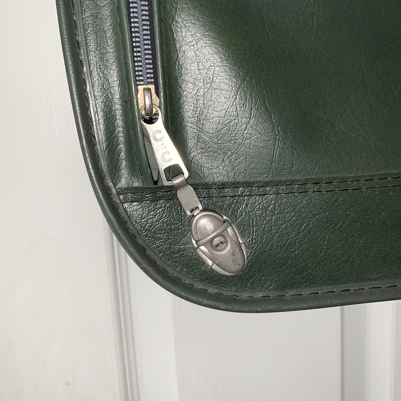 Vintage Grasshopper Suitcase Olive Green Faux Leather Luggage 21x15x5.5”