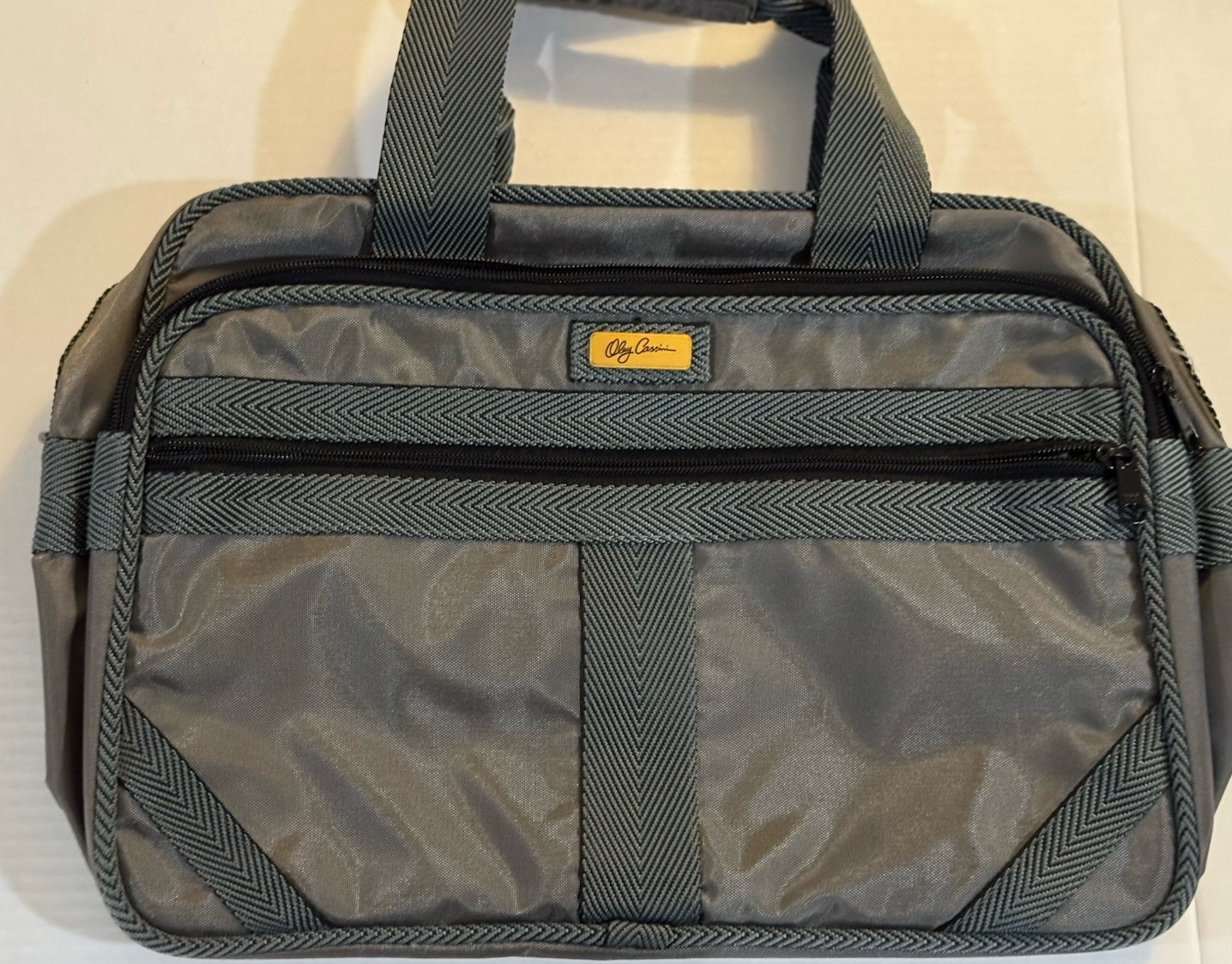 Vintage Oleg Cassini Gray Travel Carry-On, Overnight Bag By Airway industries