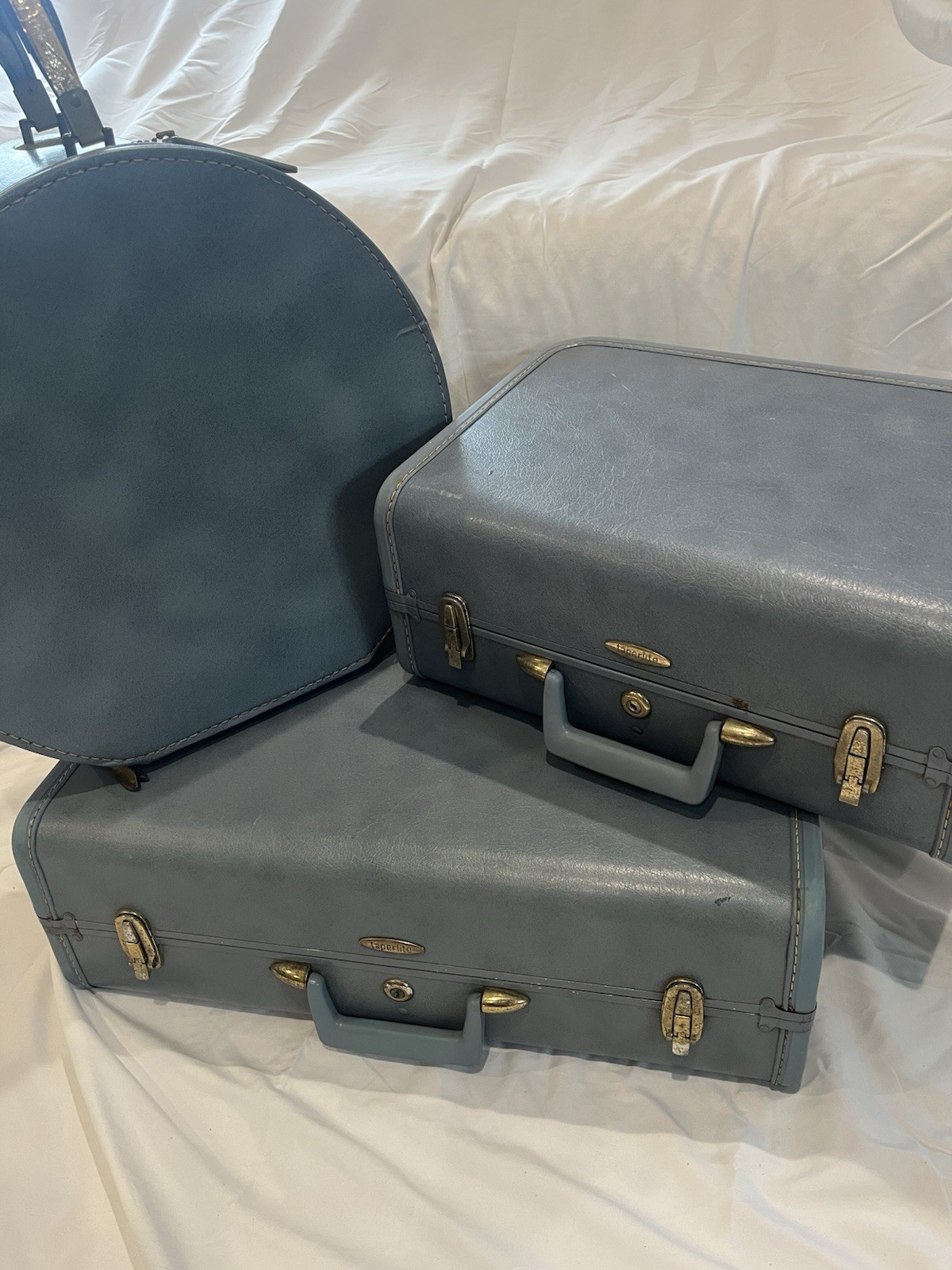 Vintage 1950 Taperlite Hard Shell Blue Gray Vinyl Luggage Set Locking 3 Piece