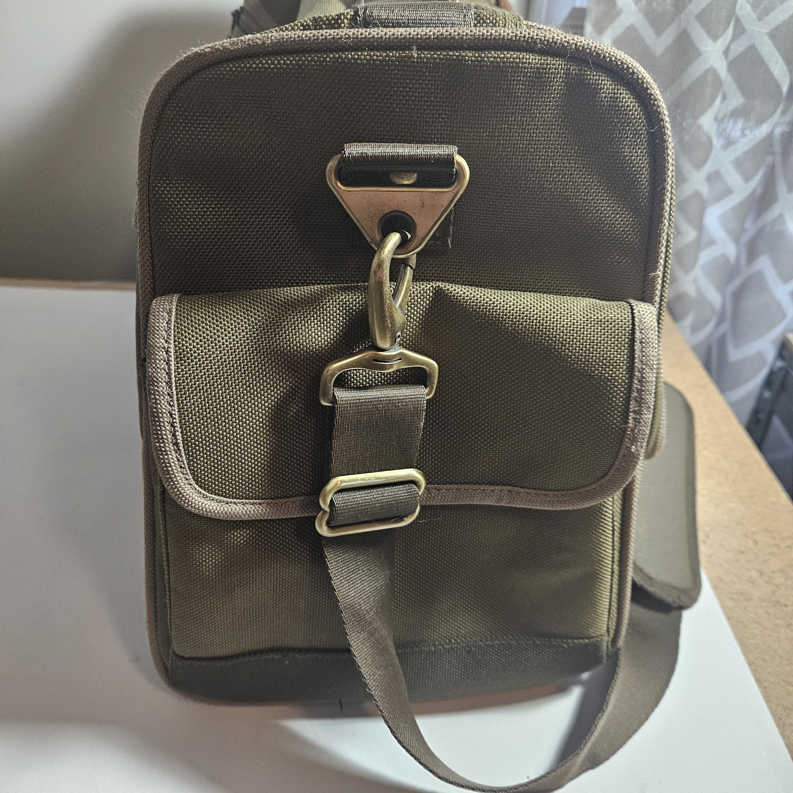 Eddie Bauer Weekender Canvas Olive Green Leather Trim Travel Bag.
