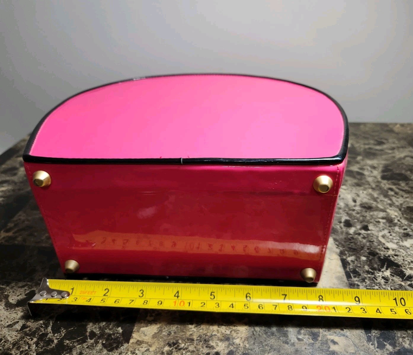 Retro Hot Pink Gloss Leatherette Hard Shell Train Style Cosmetic Travel Case