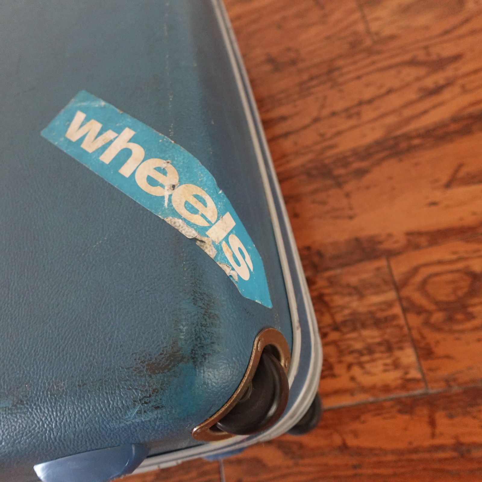 Vintage Samsonite Silhouette Blue Hard Shell Suitcase Large 29″ Luggage Retro
