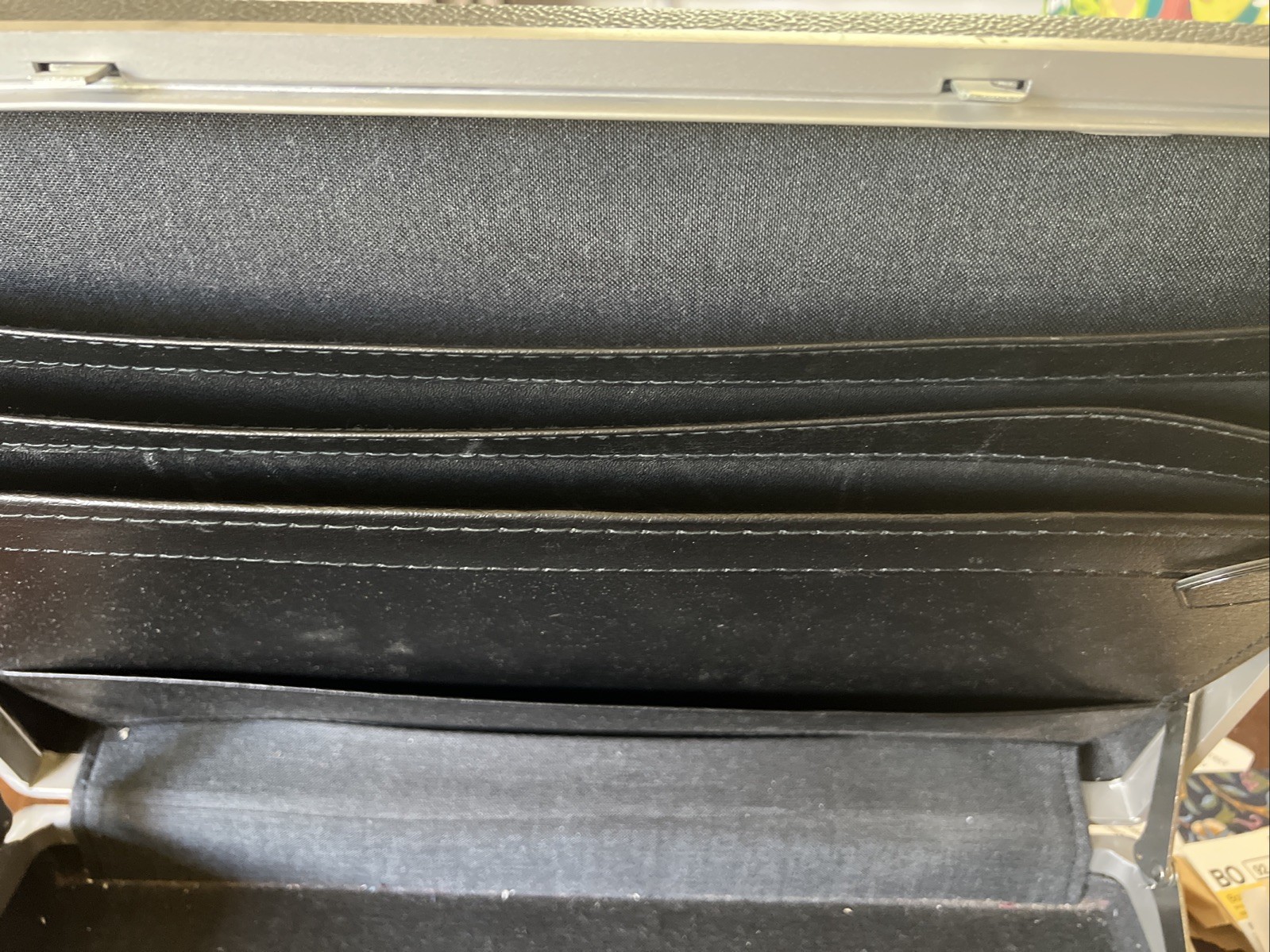 VINTAGE SAMSONITE CLASSIC 100 HARD BRIEFCASE BLACK COMBINATION BLACK UNLOCKED
