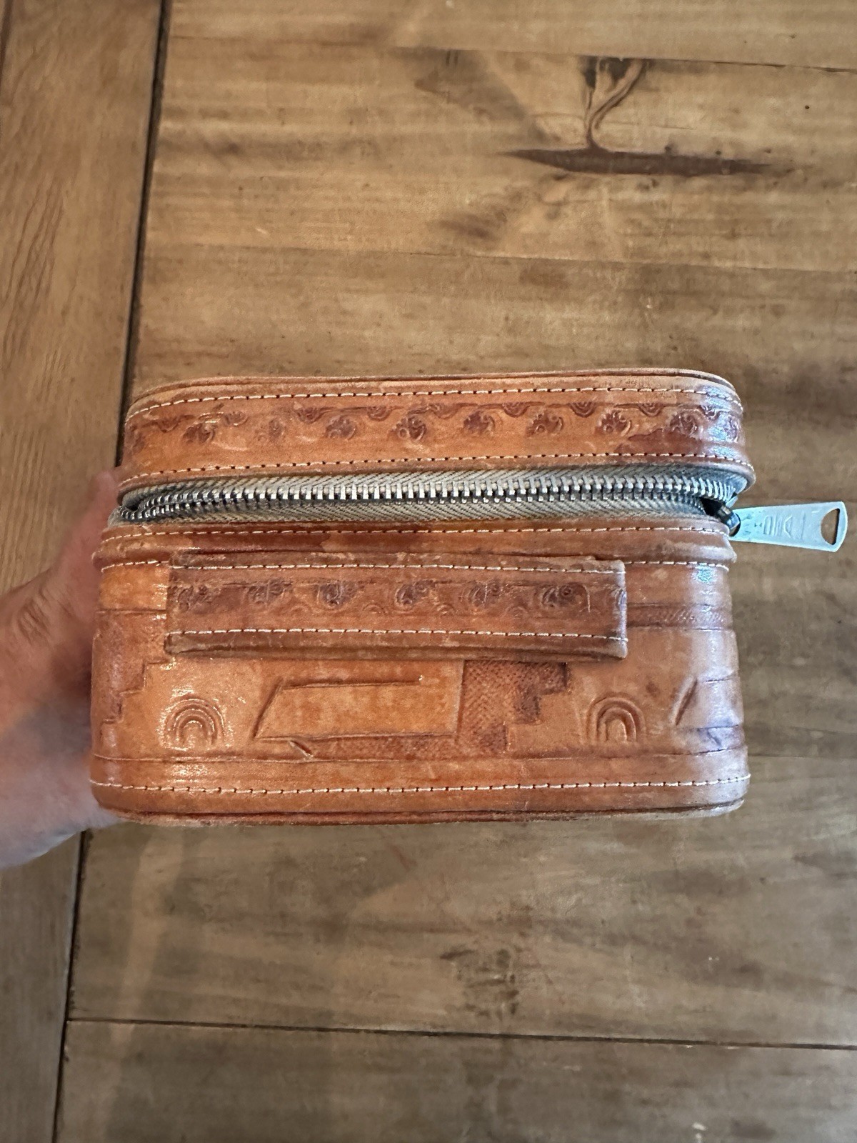 True Vintage Hand Tooled Zipper Leather Train Case Cosmetic Bag