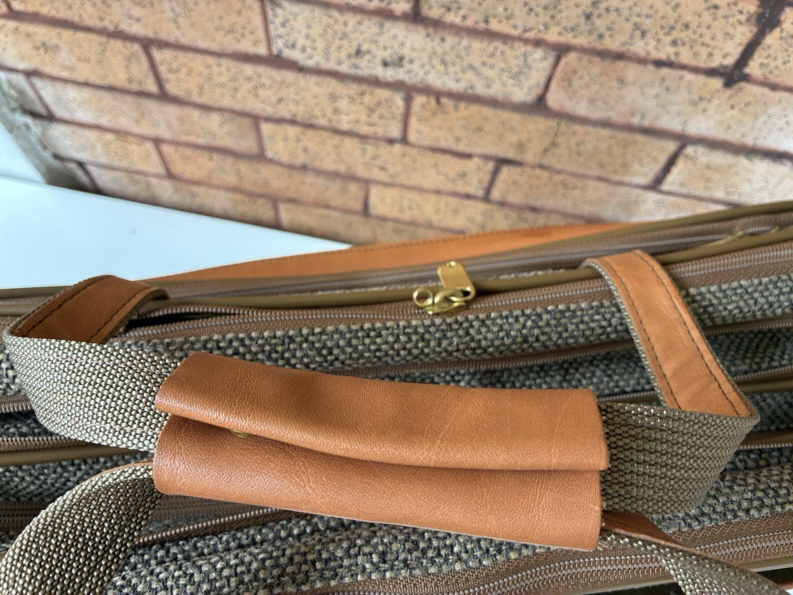 Hartmann MHB~Tweed &Leather 22″ Carry on Luggage Bag Vintage Case Strap Weekende