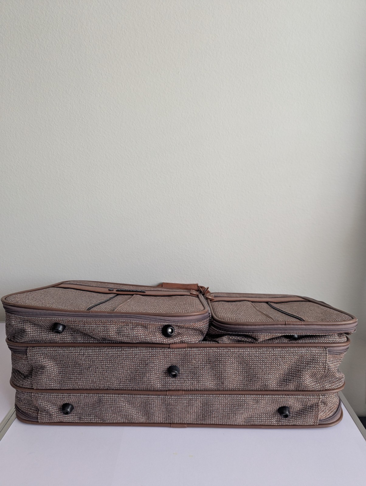 1987 Vintage Samsonite Silhouette 4 Casual Carry On VG 23” Tan Tweed