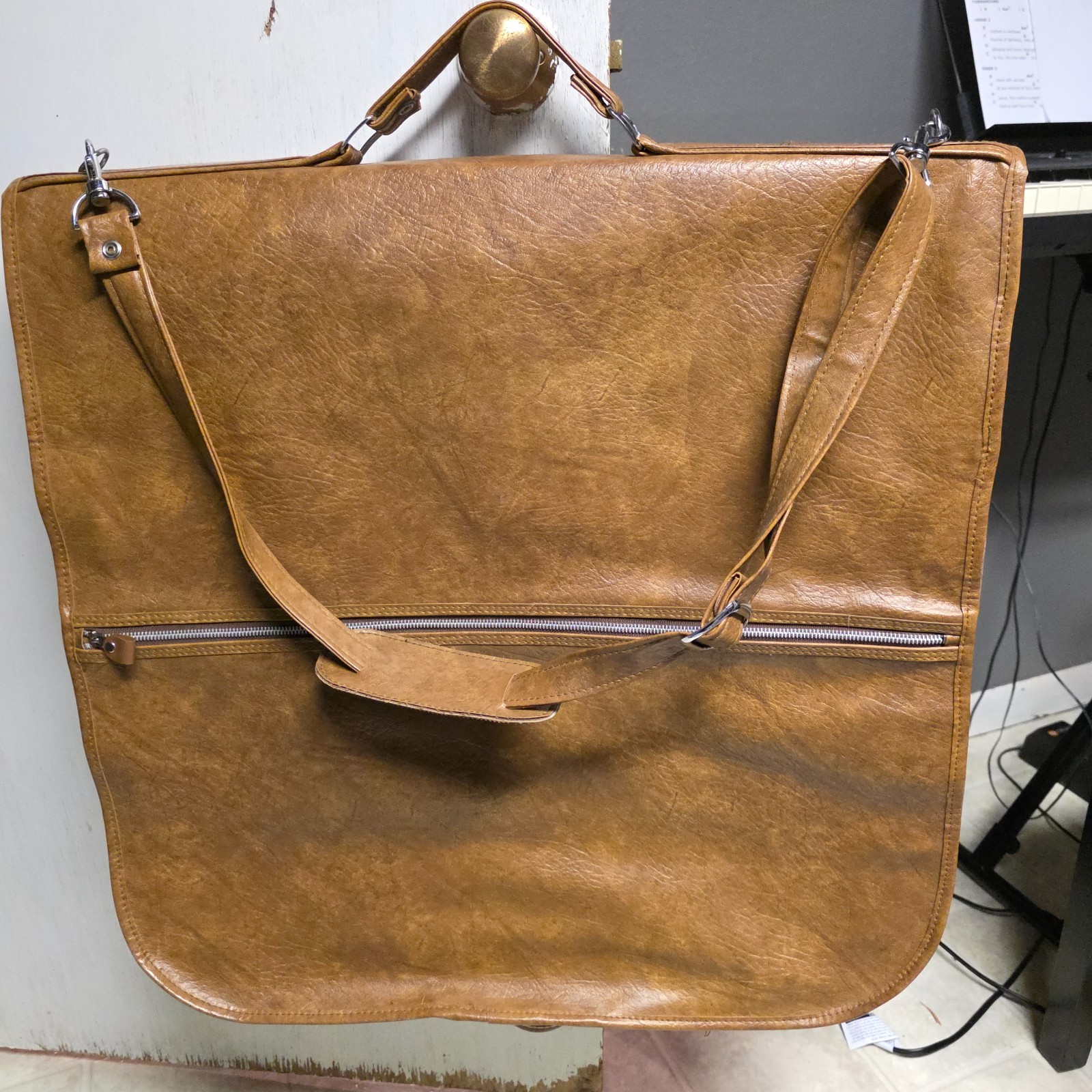 Vintage American Tourister Escort Garment Bag Faux Leather Brown Suit Carrier