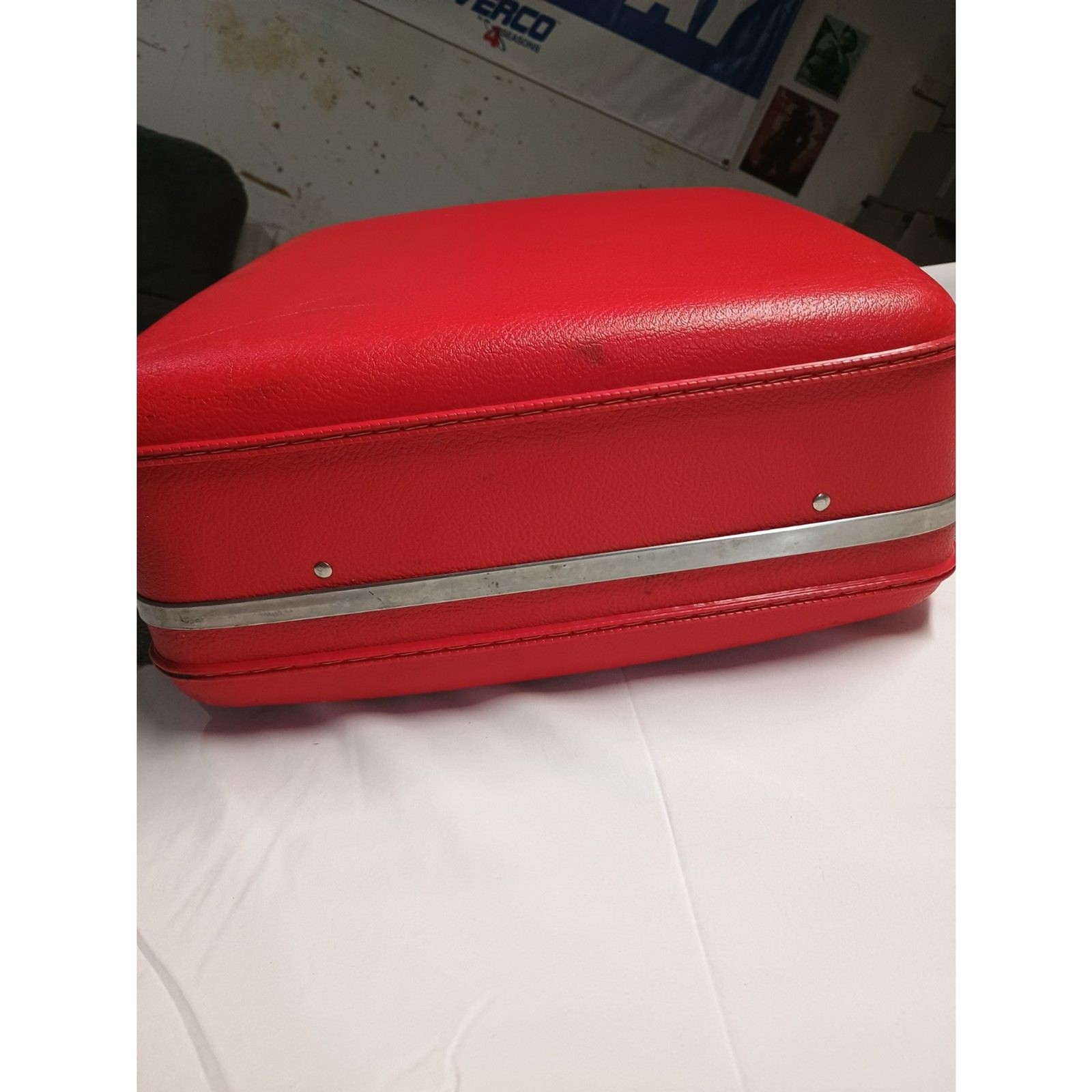 Vintage Red American Tourister Tiara 21in suitcase with key