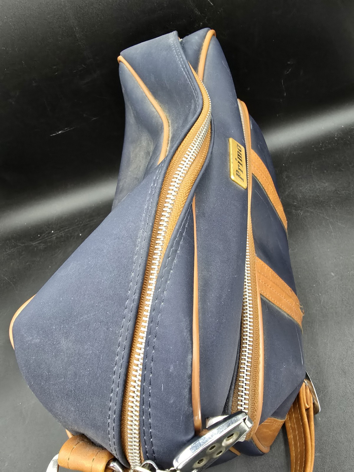 Vintage Prima Travel Bag Leather Shoulder Strap Locking With Key Luggage Zip Up