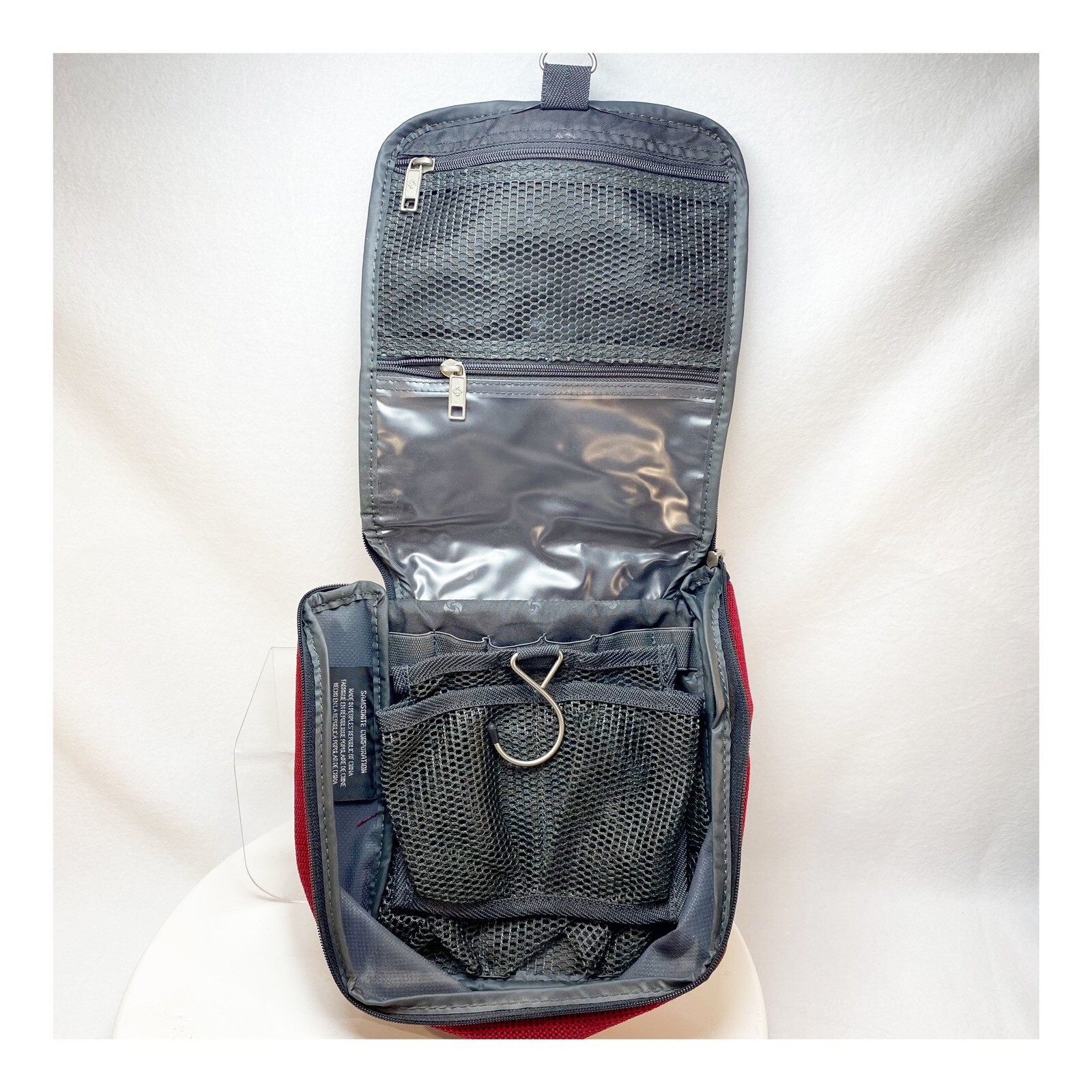 Samsonite Red Travel Multi Compartments Zippered Case with Hangers and Handle