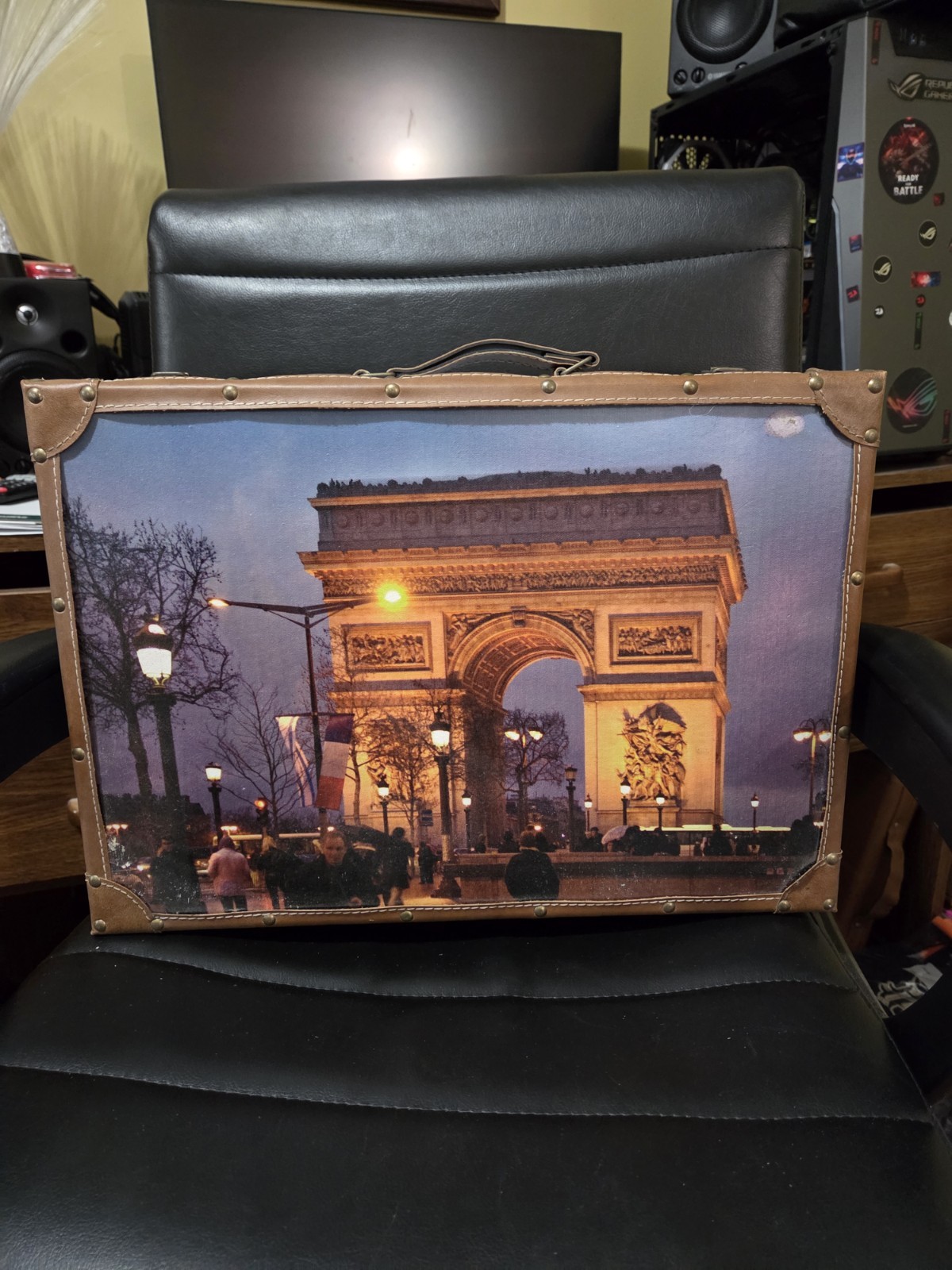 Vtg Paris France 18″×13″×5″ Suitcase “Arc De Triumph” Suitcase Maroon Felt Lined