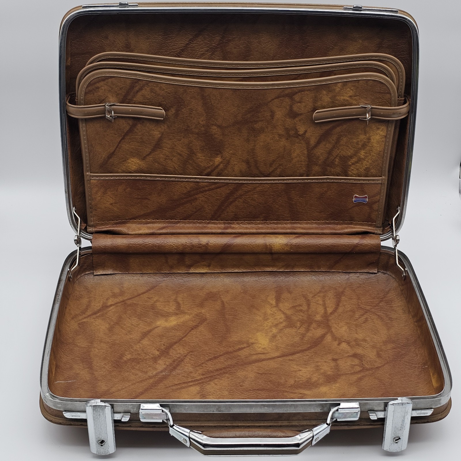 Vintage American Tourister Brown Hard Shell Briefcase 1970s Style – No Key Nice!
