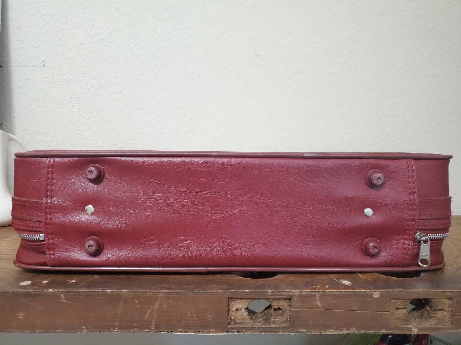 Vintage Sears overnight Luggage Suitcase 9129 cranberry, burgundy