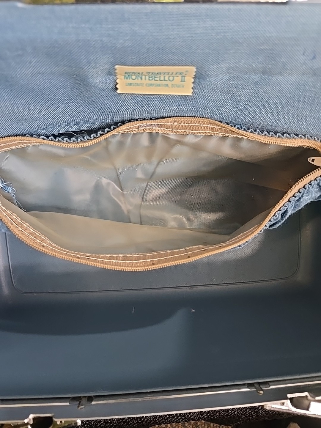 Vintage Blue Samsonite Royal Traveller Cosmetic Train Case + Mirror NO Tray/Keys