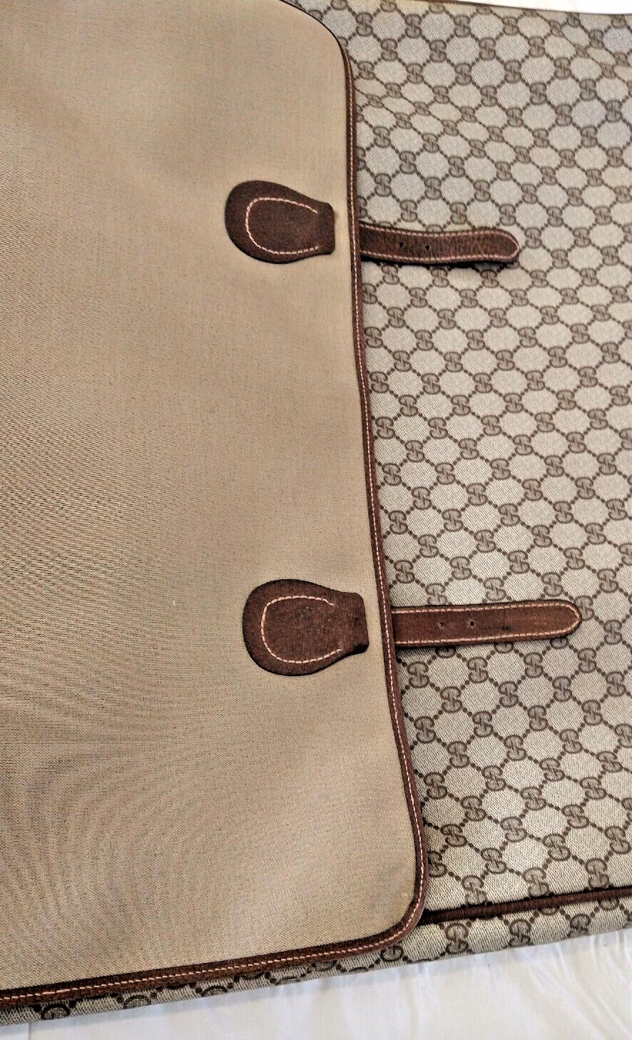 80s Vintage Authentic Large Gucci Brown GG Garment Bag with compartments