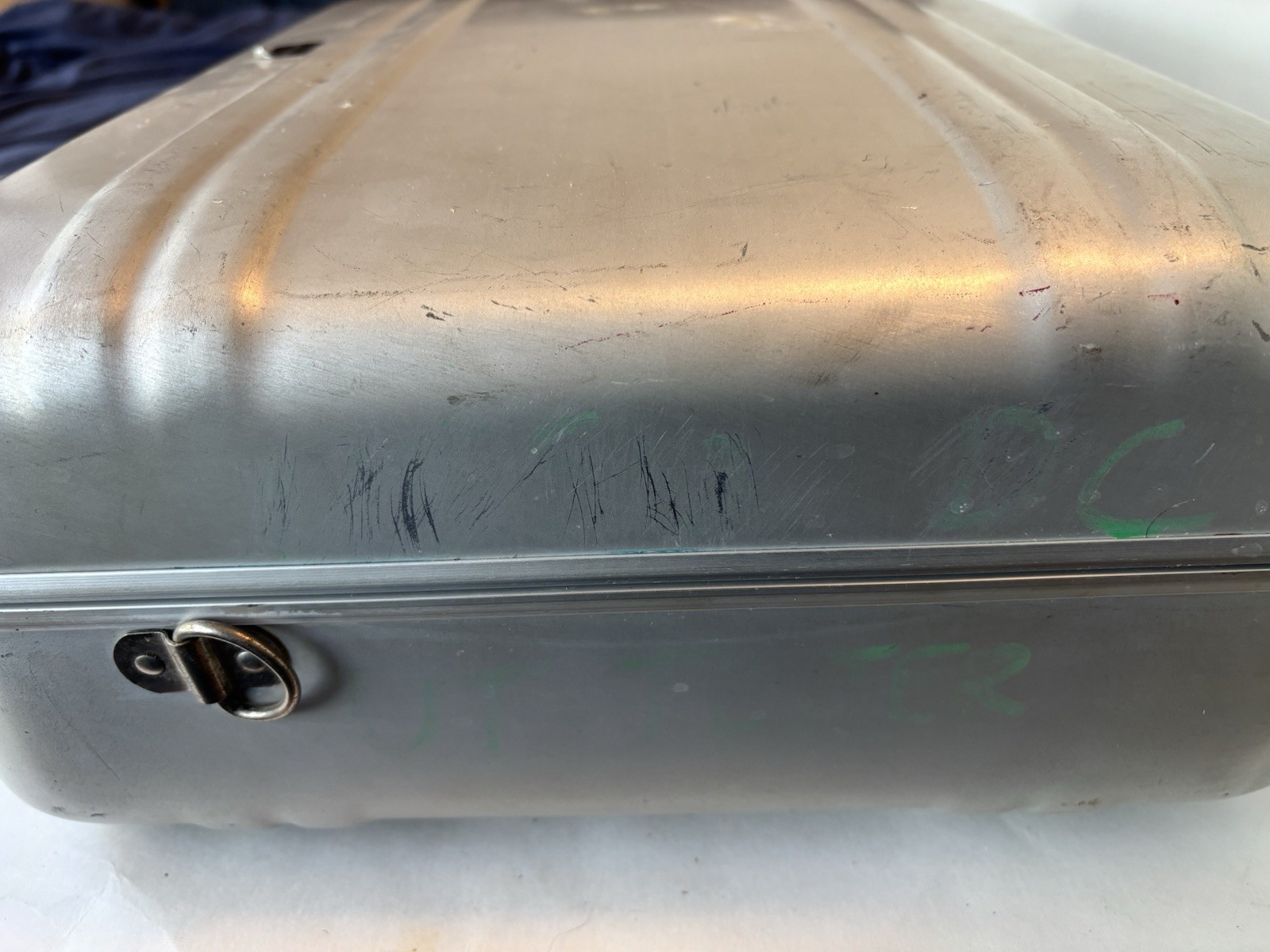 Vintage Zero Halliburton Aluminum Case 18x13x6 Combo Lock Briefcase Suitcase slv
