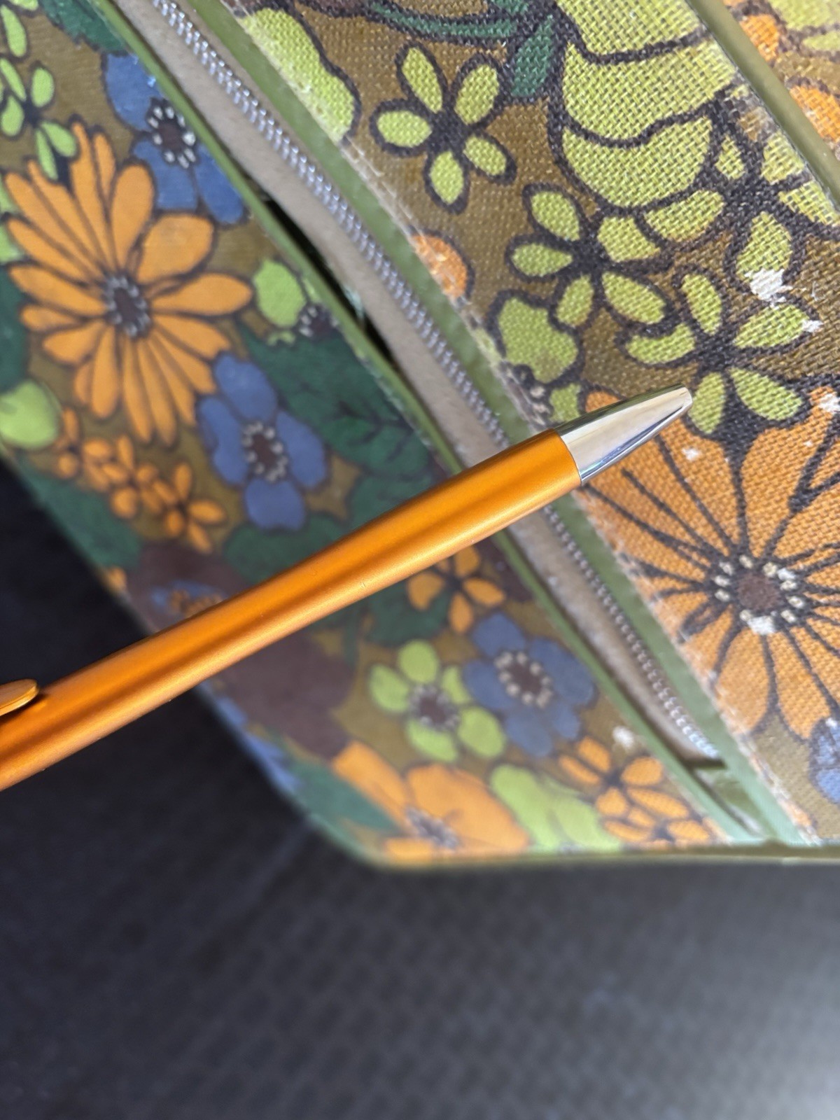 Vtg 60’s Floral Hippie Flower Power MCM Canvas Suitcase Korea Retro 16×11 Groovy