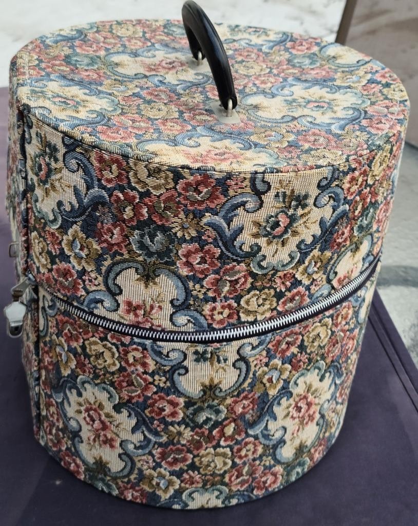 Vintage 1960s Munro Carry-All Travel Hat Box/Carry Case–Victorian Floral Tapestr