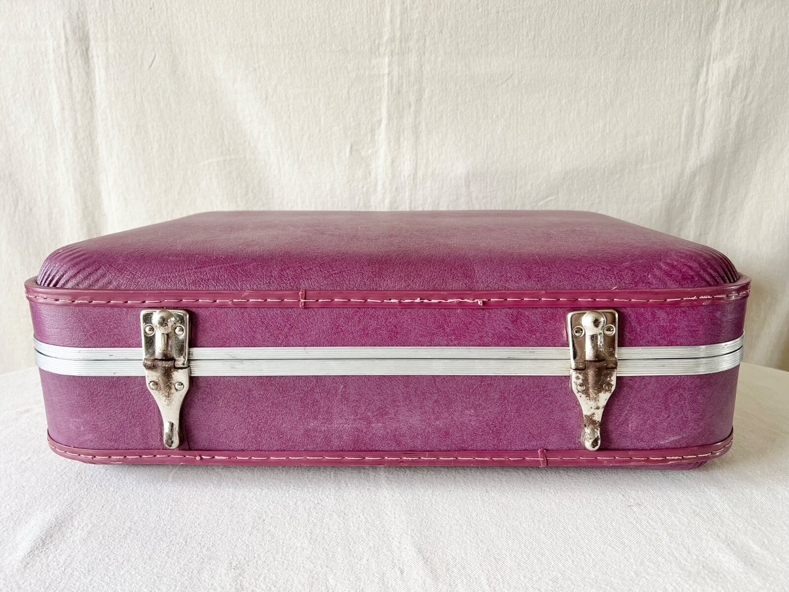 Vintage Rare 1960’s J.C. Penny’s Purple Hardshell Vinyl Suitcases Set Of Two