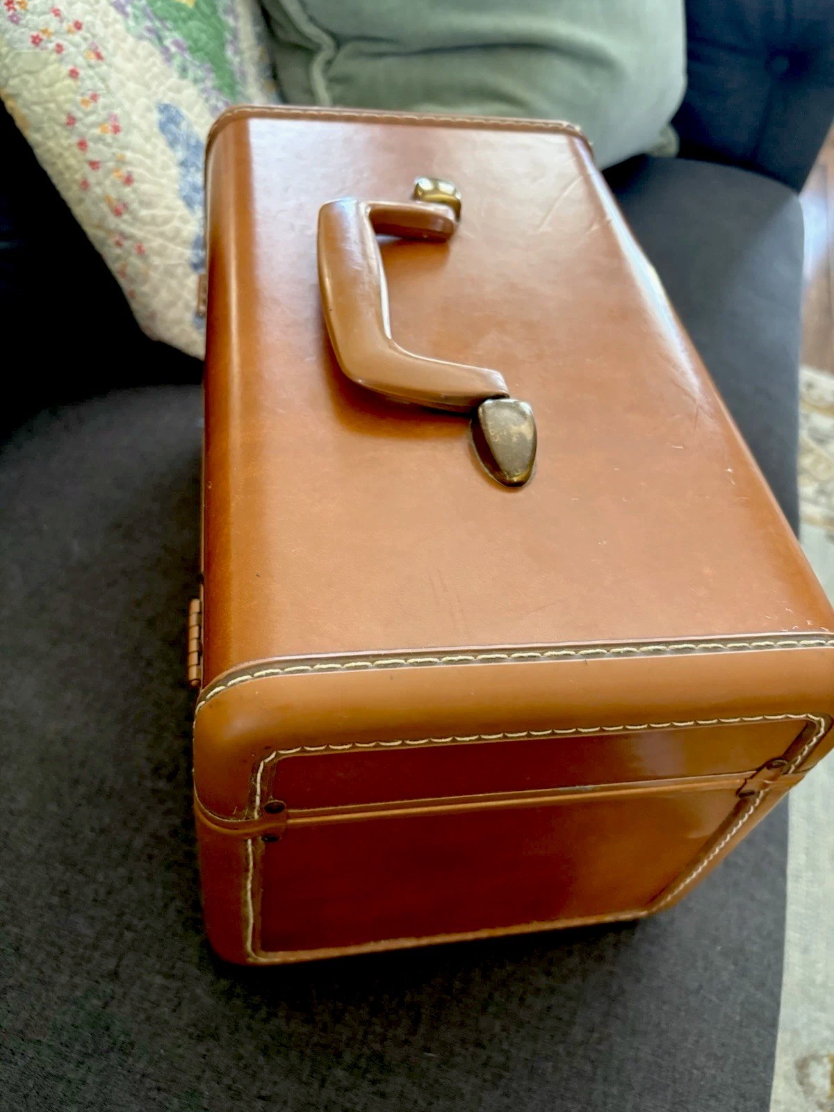 Vintage Samsonite Faux Leather Train Case Makeup Cosmetic Box With Tray 1950s