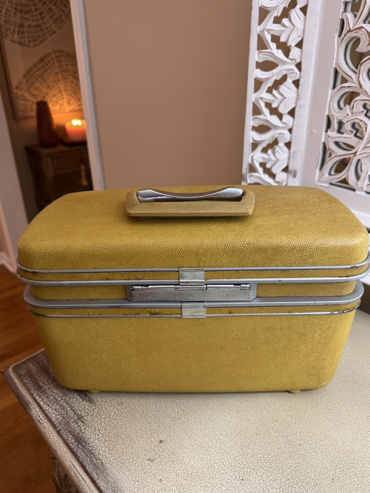 Vintage Samsonite Silhouette Train Case Mustard Yellow Hard Shell Luggage