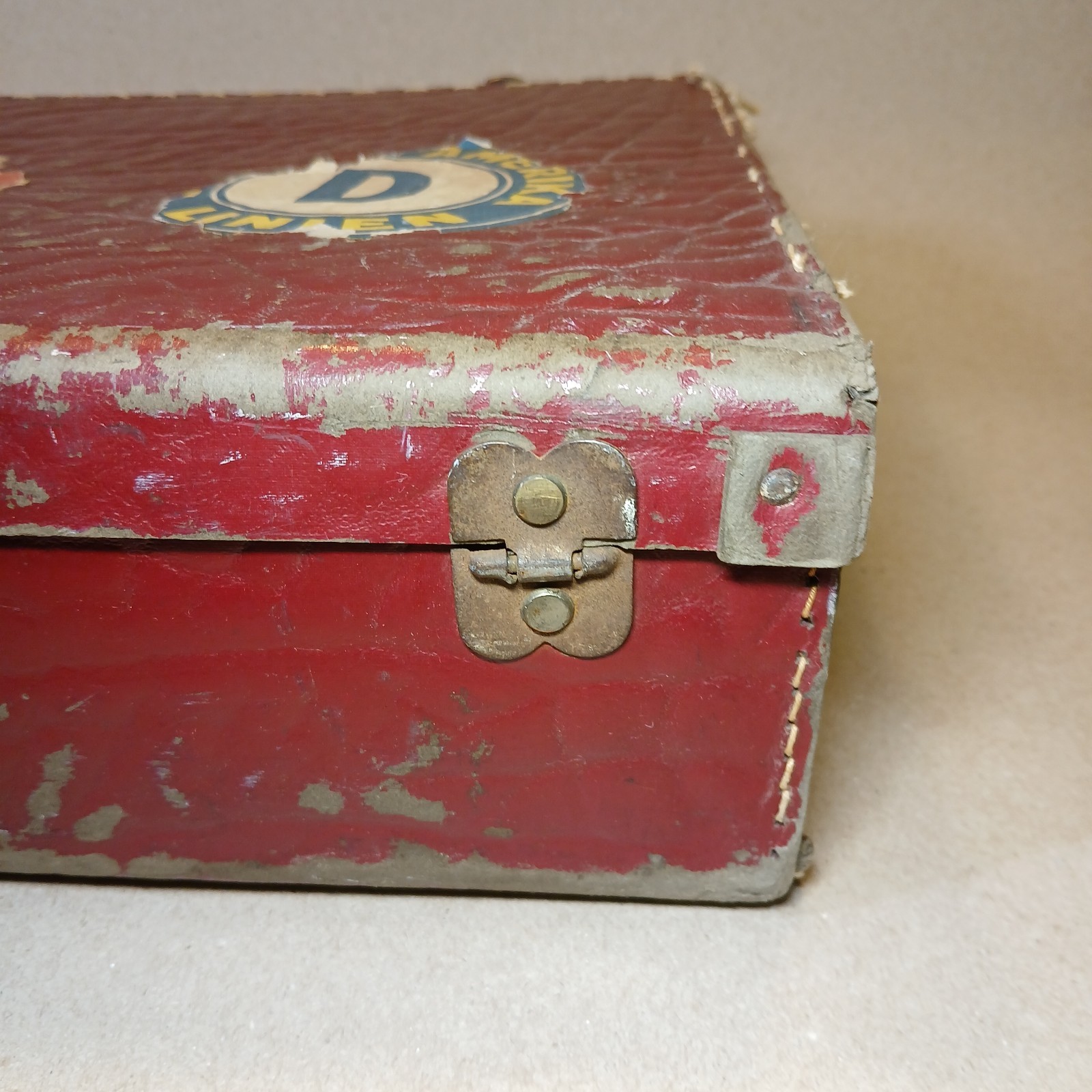 Vintage 1945 Airline Suitcase w/ Travel Stickers Burbank to Honolulu WWII HNL