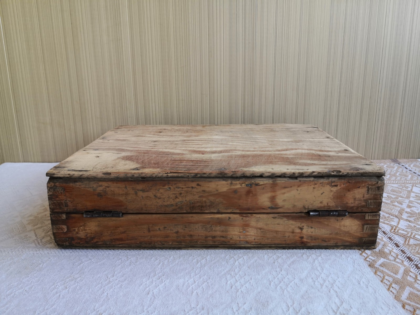 Shoemaker’s suitcase. Antique, wooden tool case, box. Tool storage box 20-30s.