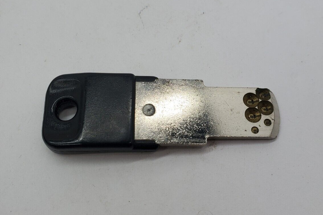 Rare Vintage Original SAMSONITE R2020 Suitcase Key