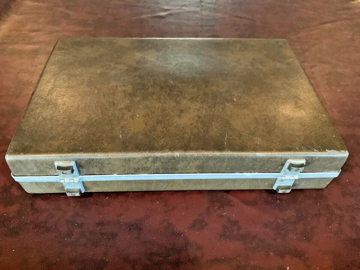 Vintage Samsonite Brown Hard Shell Briefcase Business Classic Latch NO KEYS