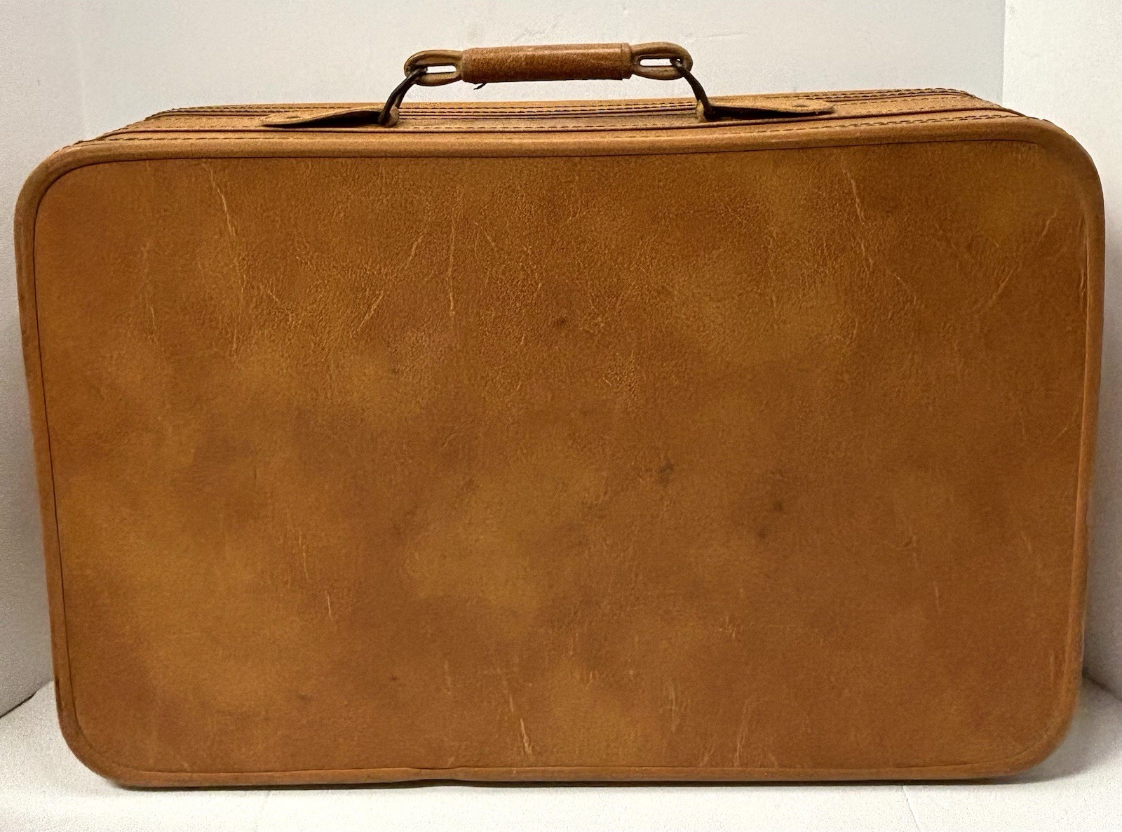 Vintage 1960s Luchi III Brown Faux Leather Suitcase Train Case *No Key