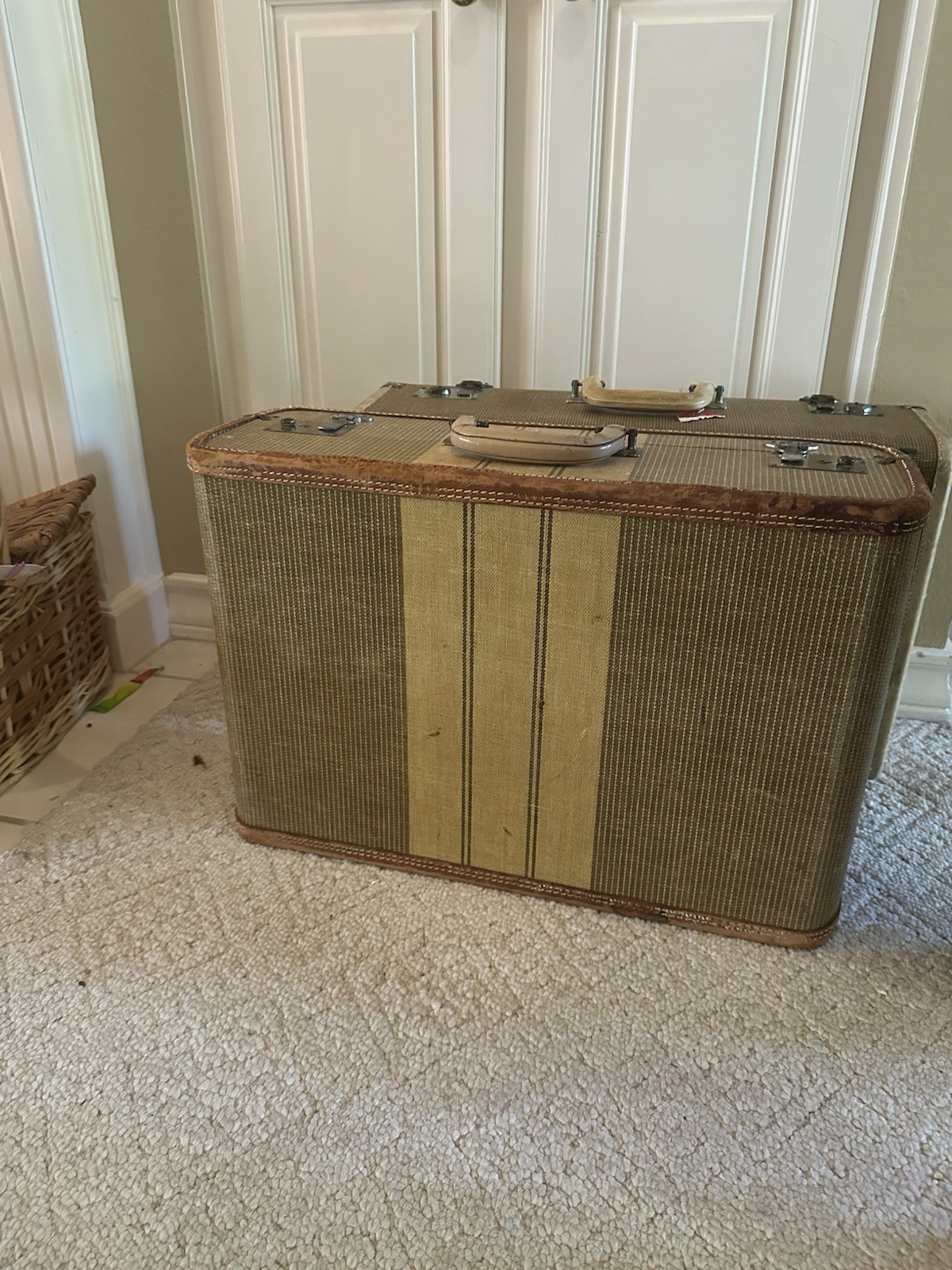 Suitcase Vintage Large Tweed Brown Stripe NO Key