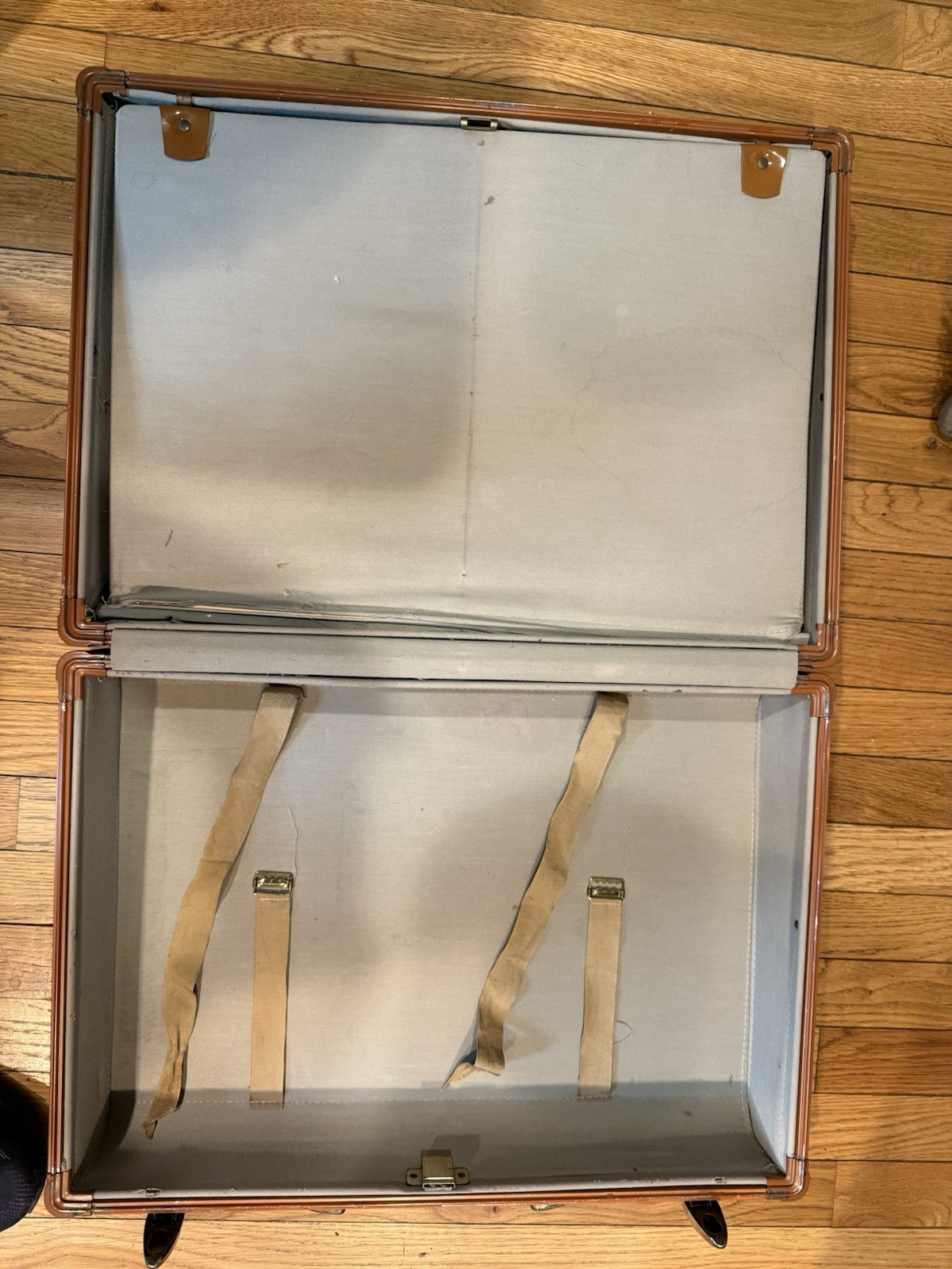 Vintage 1950s Samsonite Medium Suitcase Style 4632
