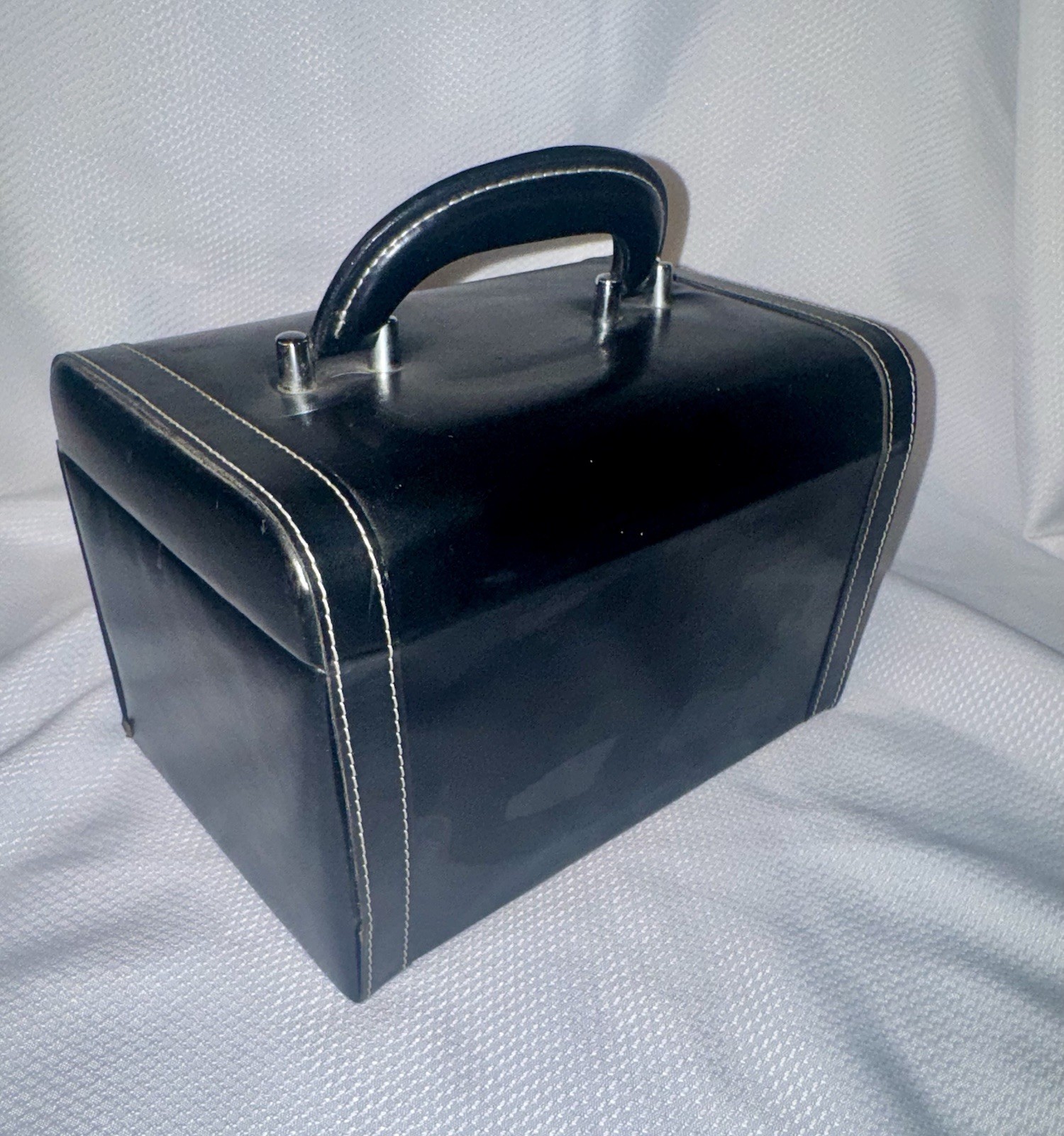 Vintage Travel Cosmetic Train Case Jewelry Box Tan Interior FREE SHIPPING