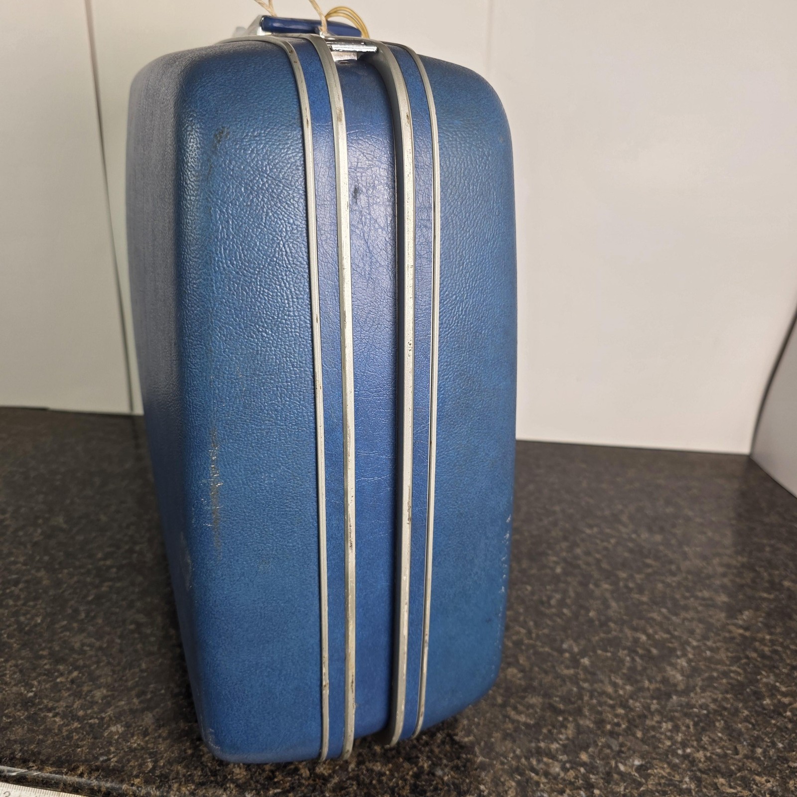 Vintage Samsonite Silhouette Blue Vinyl 23″ Locking Suitcase Luggage Keys Travel