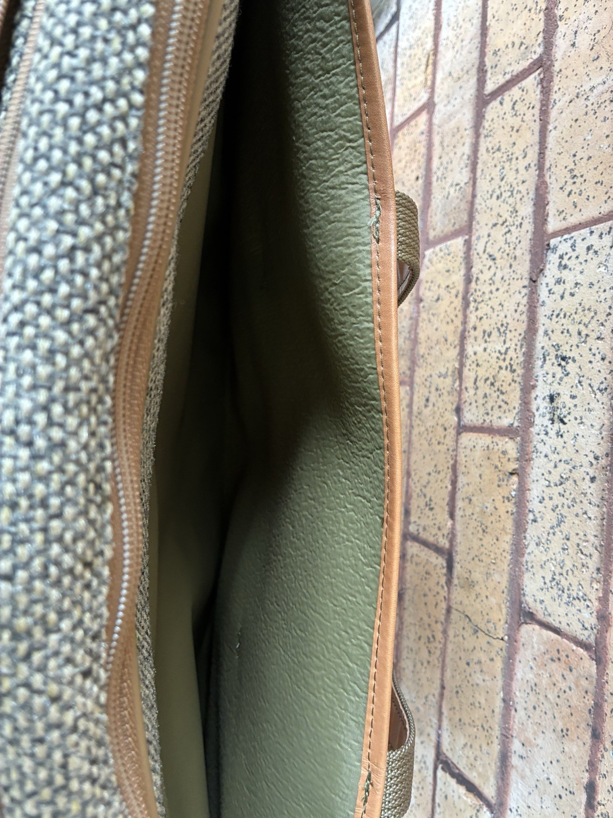 Hartmann MHB~Tweed &Leather 22″ Carry on Luggage Bag Vintage Case Strap Weekende