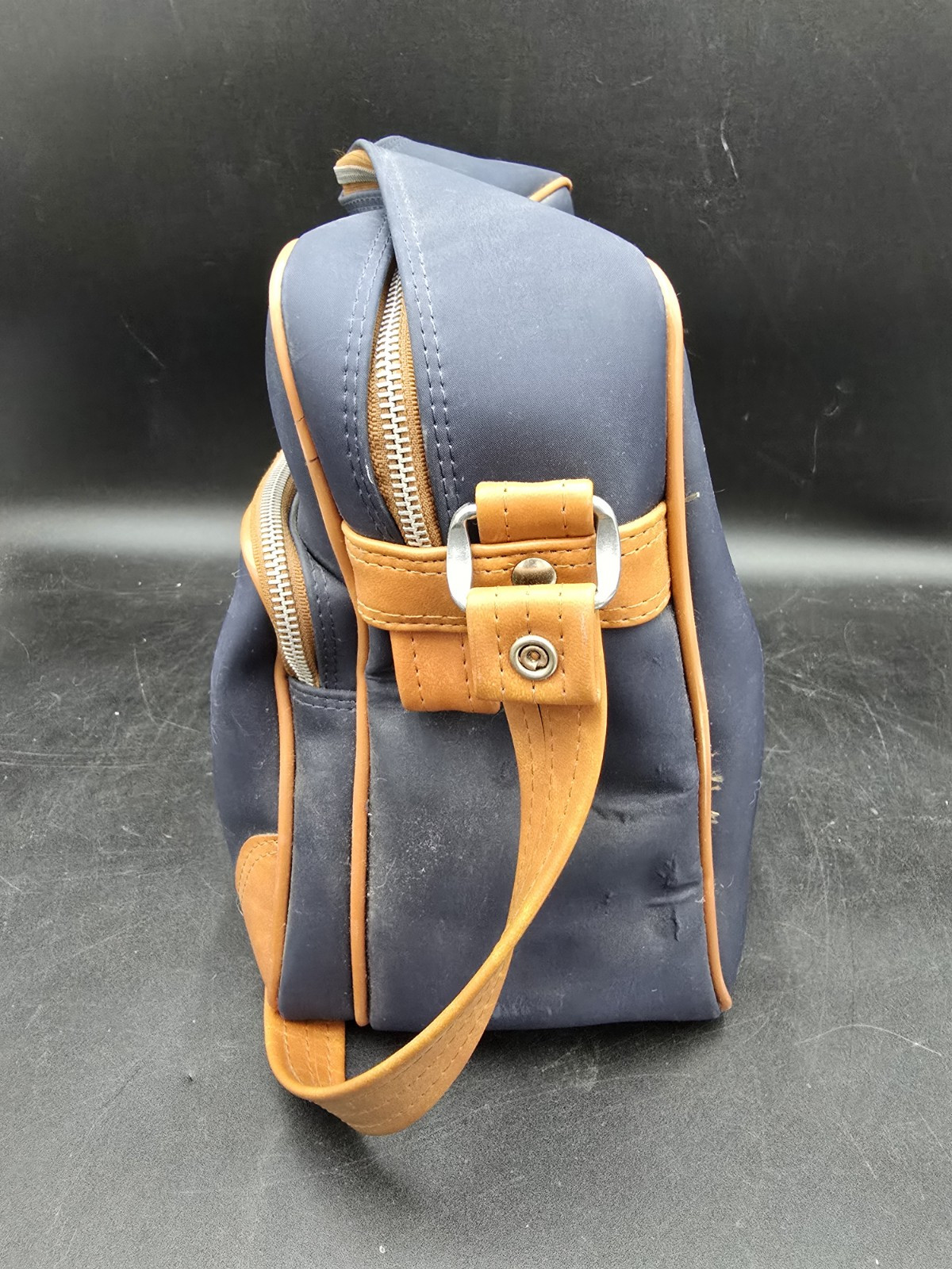 Vintage Prima Travel Bag Leather Shoulder Strap Locking With Key Luggage Zip Up