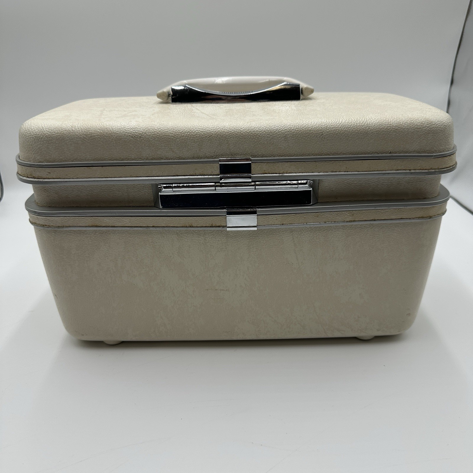 VTG Samsonite Silhouette Train Case Tray Key Luggage Makeup Mirror Beige Travel