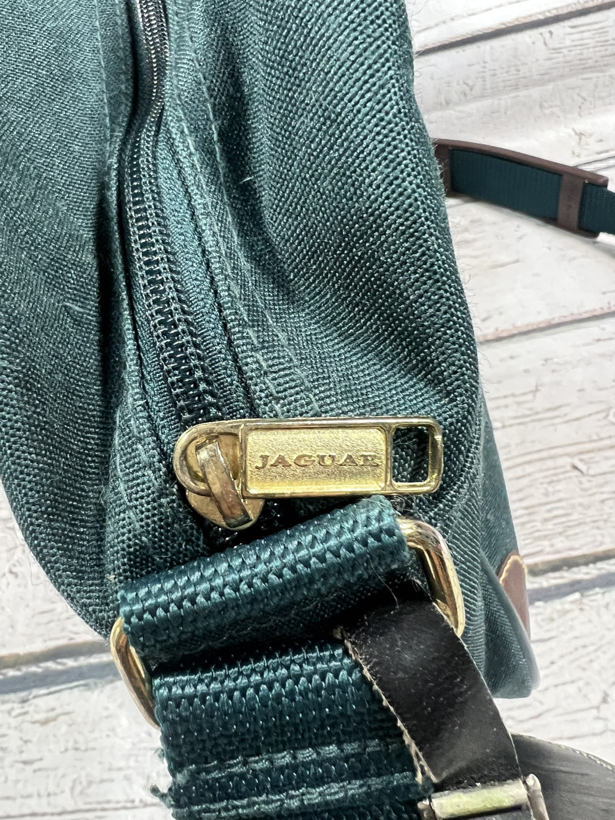 VTG Jaguar Hunter Green Carry On Messenger Overnight Travel Shoulder Bag W/Strap
