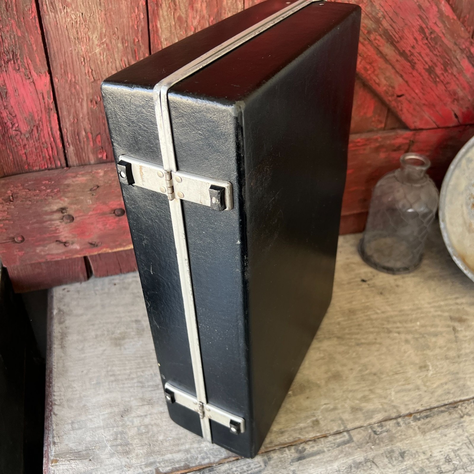 Vintage Samsonite Black Hard-Shell Briefcase With Compartments & TWA Aviation