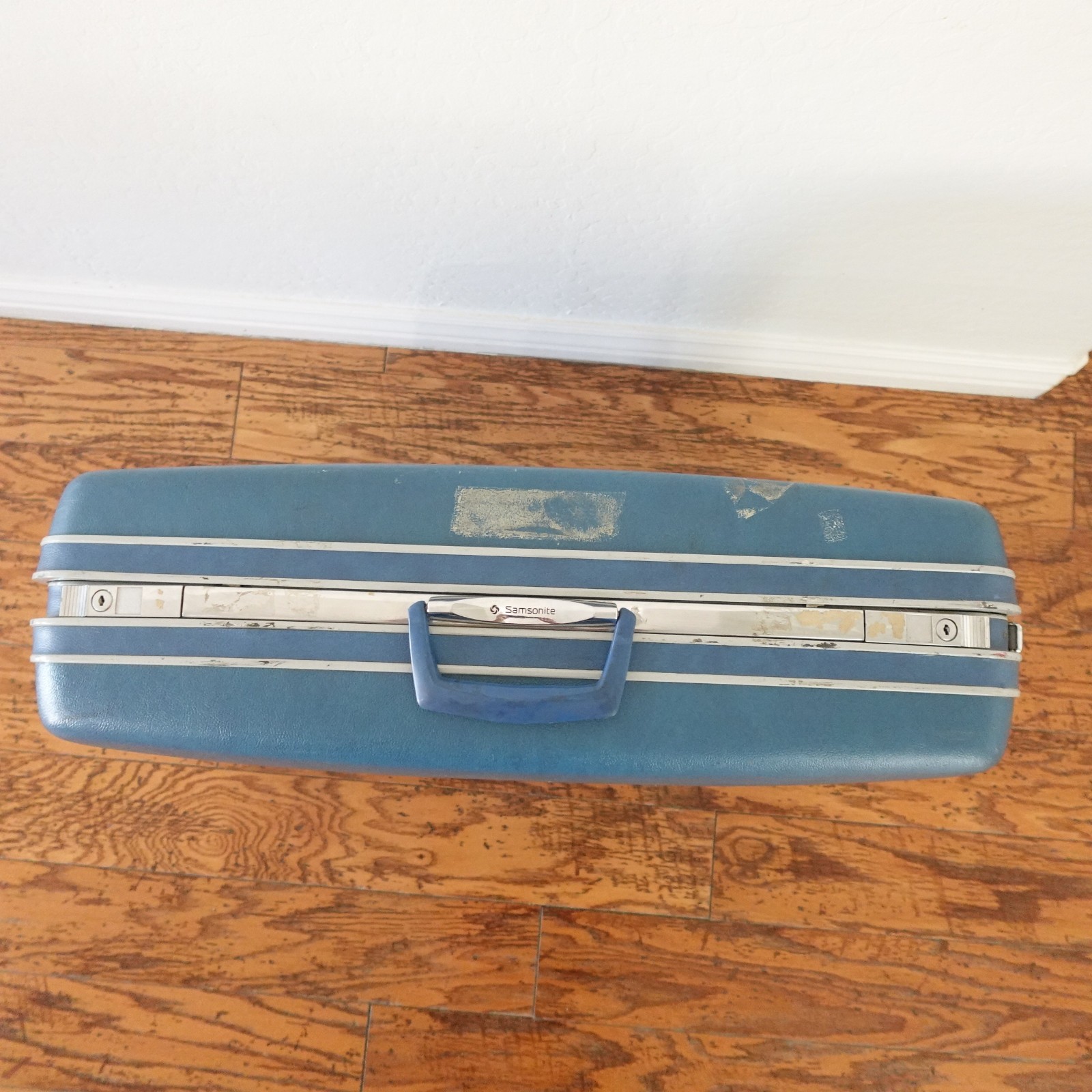 Vintage Samsonite Silhouette Blue Hard Shell Suitcase Large 29″ Luggage Retro