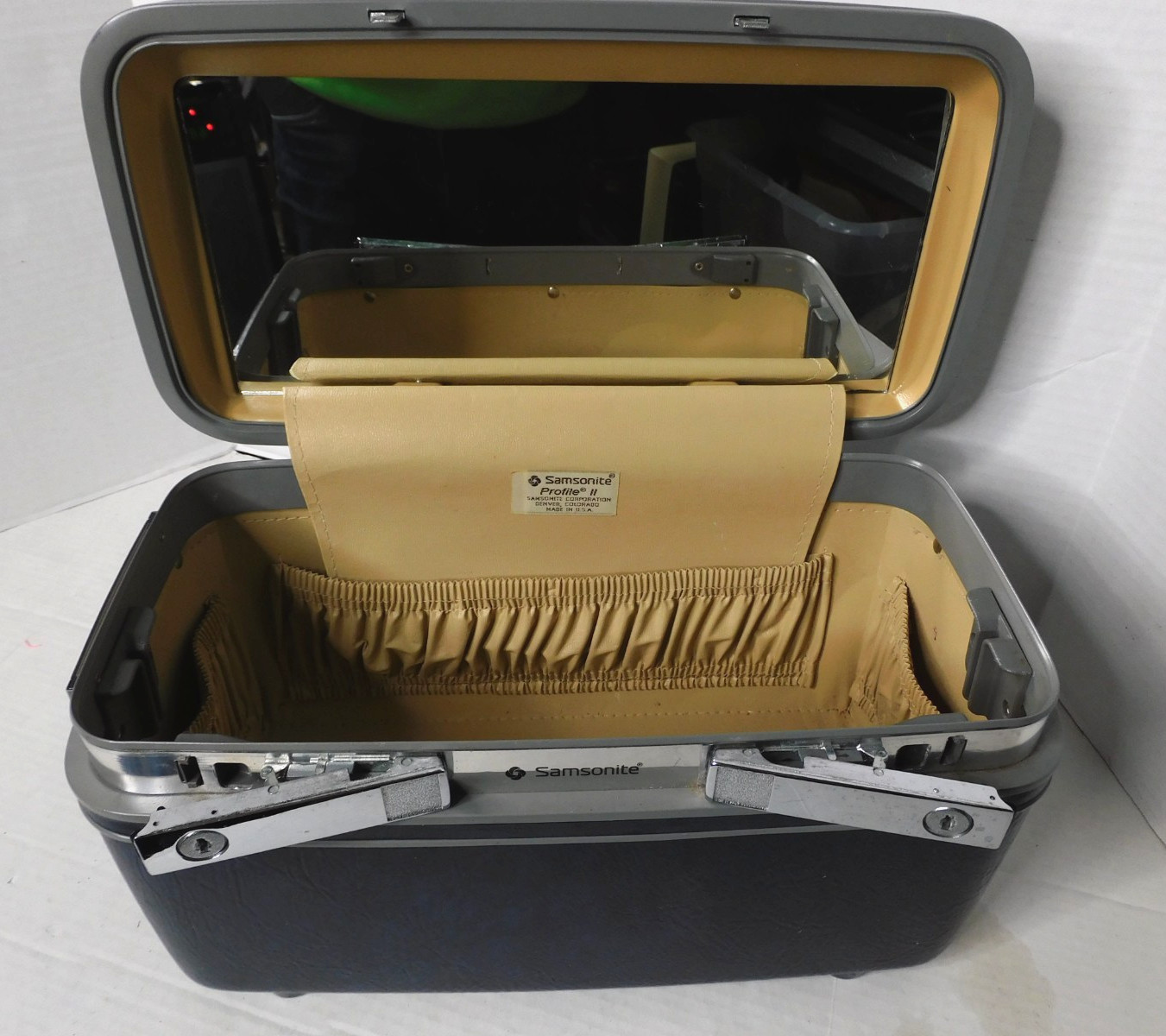 Samsonite Vintage Travel Hard Case – Full Mirror – No Tray – Dark Blue – EUC!
