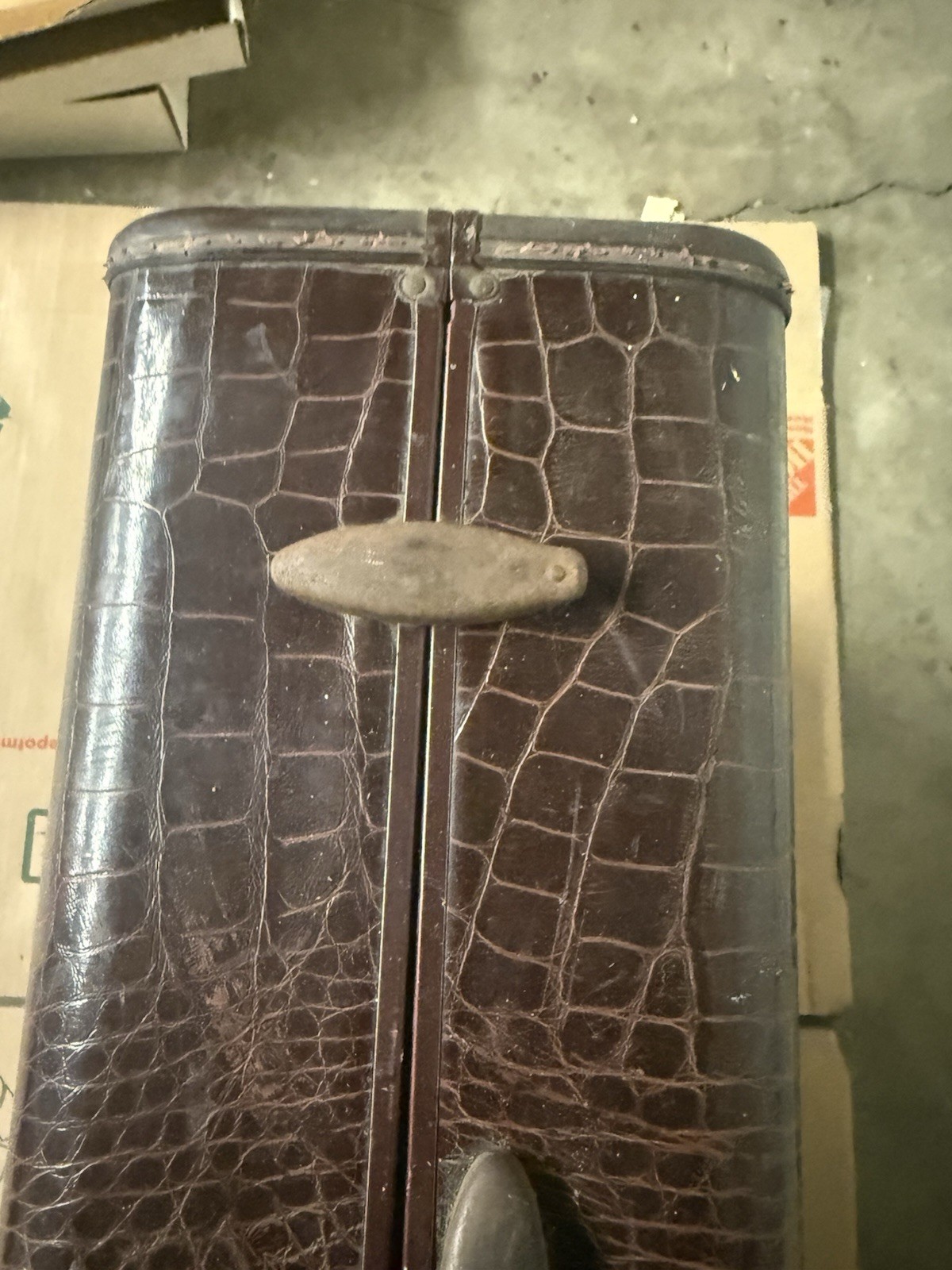 VTG 40s Samsonite 4136 Leather Faux Alligator Brown Suitcase 26×20 Luggage